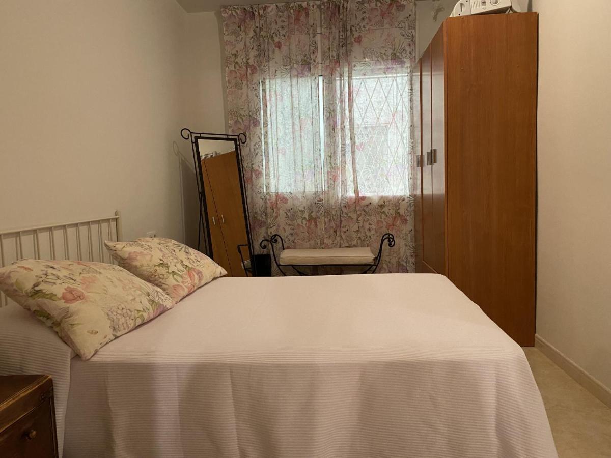 R123 Apartamento En La Planta Baja Con Piscina Cerca De La Playa Calafell Eksteriør bilde