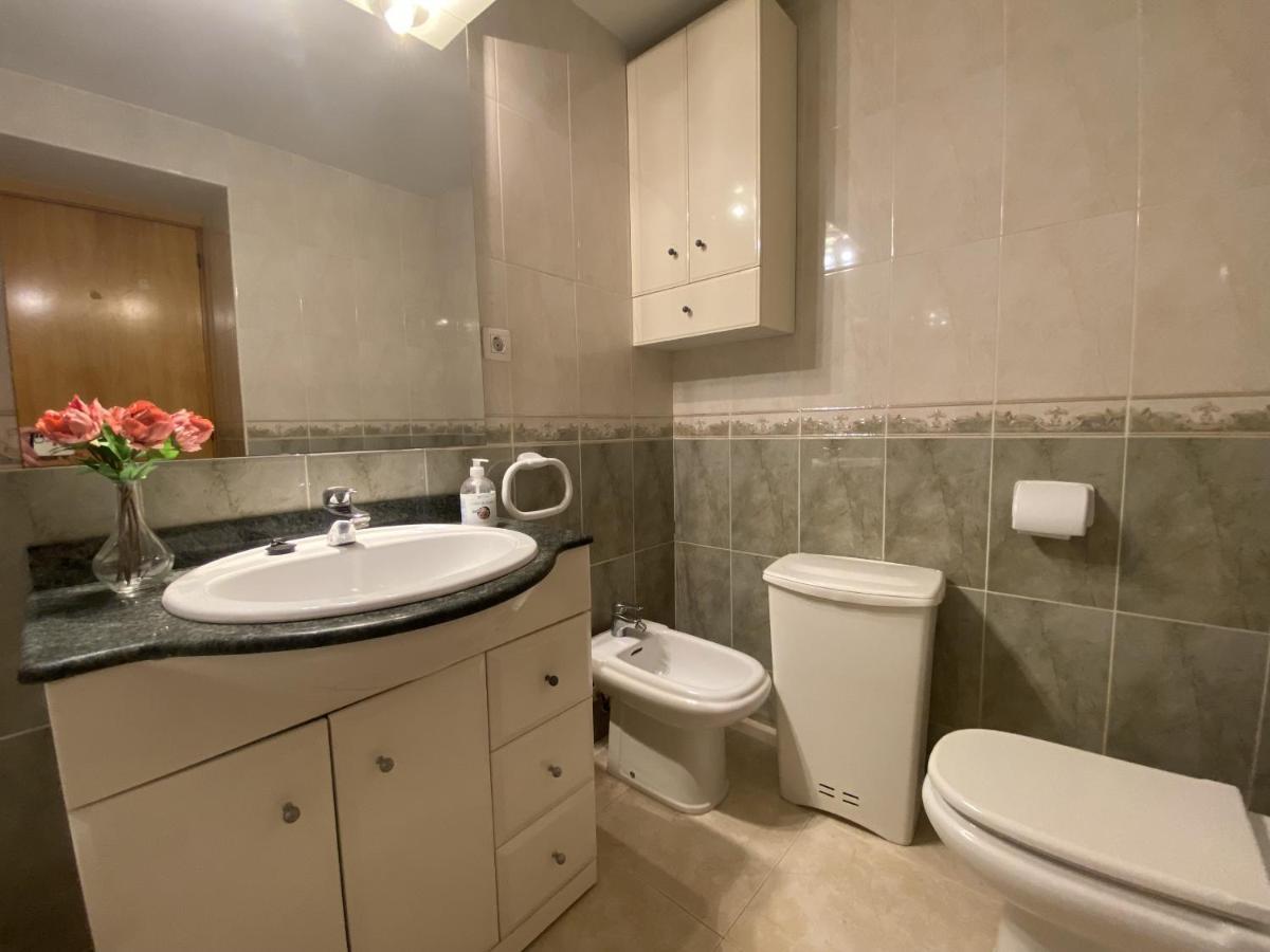 R123 Apartamento En La Planta Baja Con Piscina Cerca De La Playa Calafell Eksteriør bilde