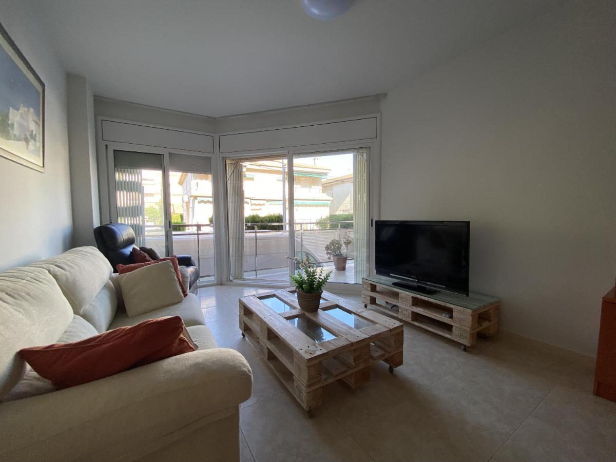 R123 Apartamento En La Planta Baja Con Piscina Cerca De La Playa Calafell Eksteriør bilde